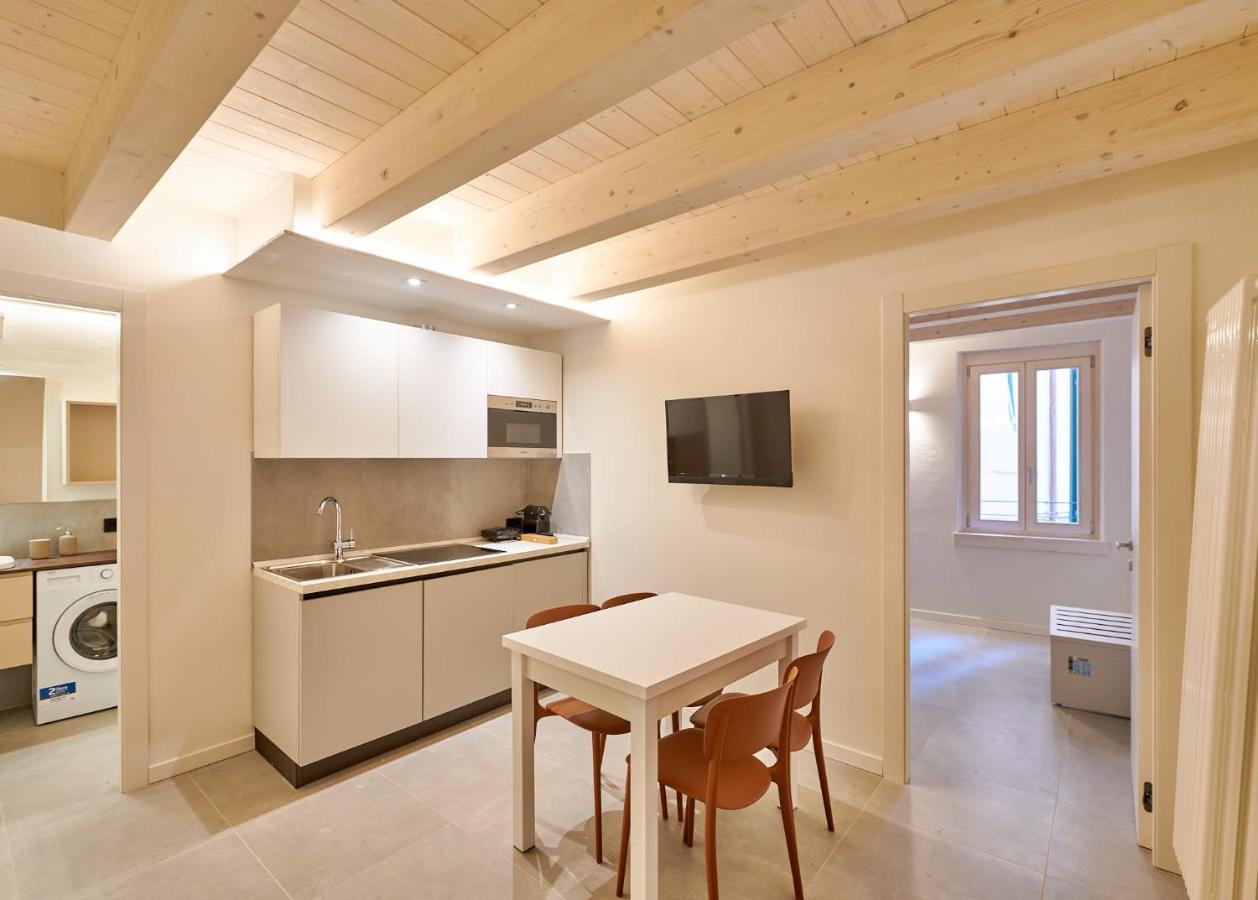 Apartmentsgarda - Residenza Mercanti Exteriér fotografie
